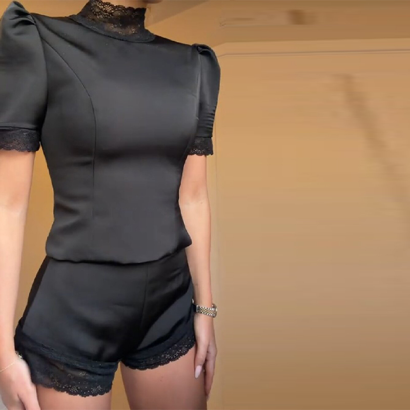 Nuovi Completi Corti in Raso c - Blouse Off Shoulder recensione e prezzo